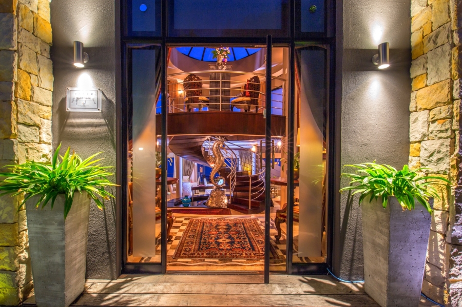 7 Bedroom Property for Sale in The Heads Western Cape